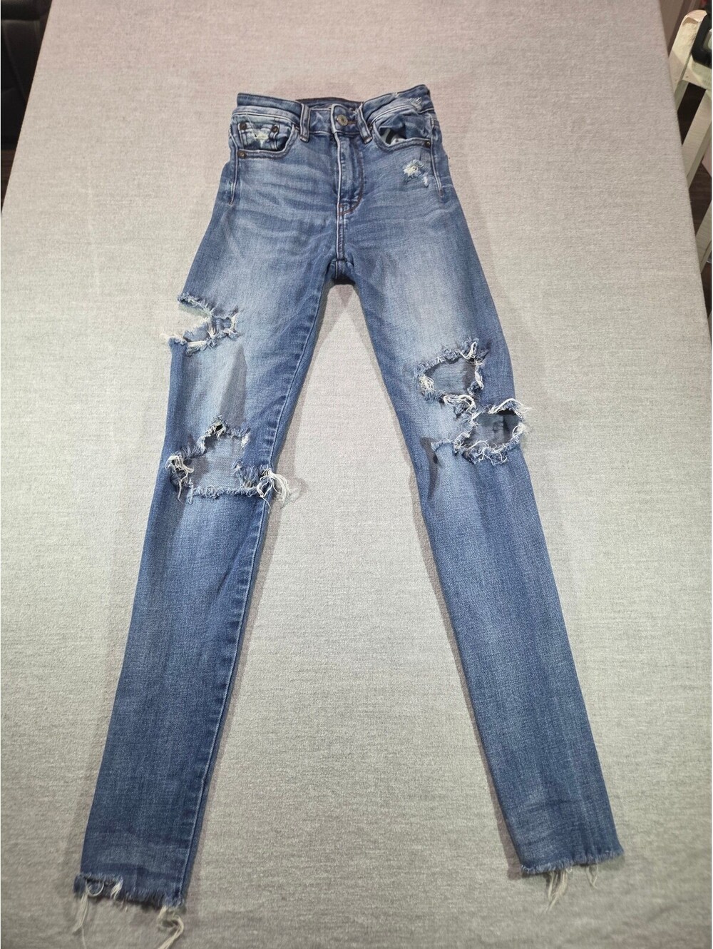 American Eagle Super High Rise Jegging distressed jeans